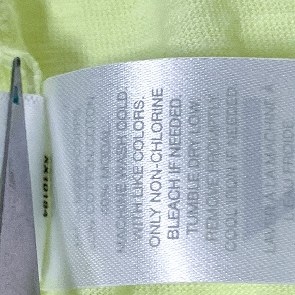 Z by Zella Women’s Racerback Tank Top in Yellow Green - Picture 9 of 9